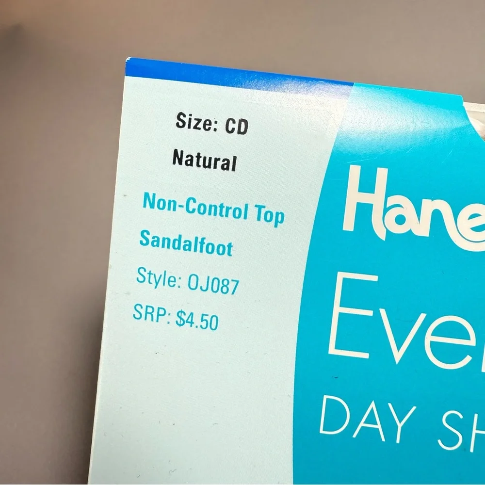 Vintage Hanes Everyday Day Sheer Pantyhose Nylons CD